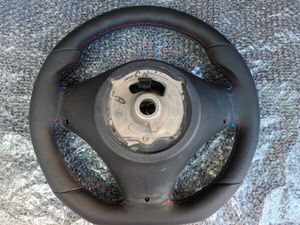 BMW E90 E91 E92 E93 E81 E82 E87 E88 M3 M TUNING VOLANT CUIR NOUVEAU - Image 13